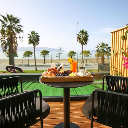 Charm Hotel Vlorë Exteriör bild