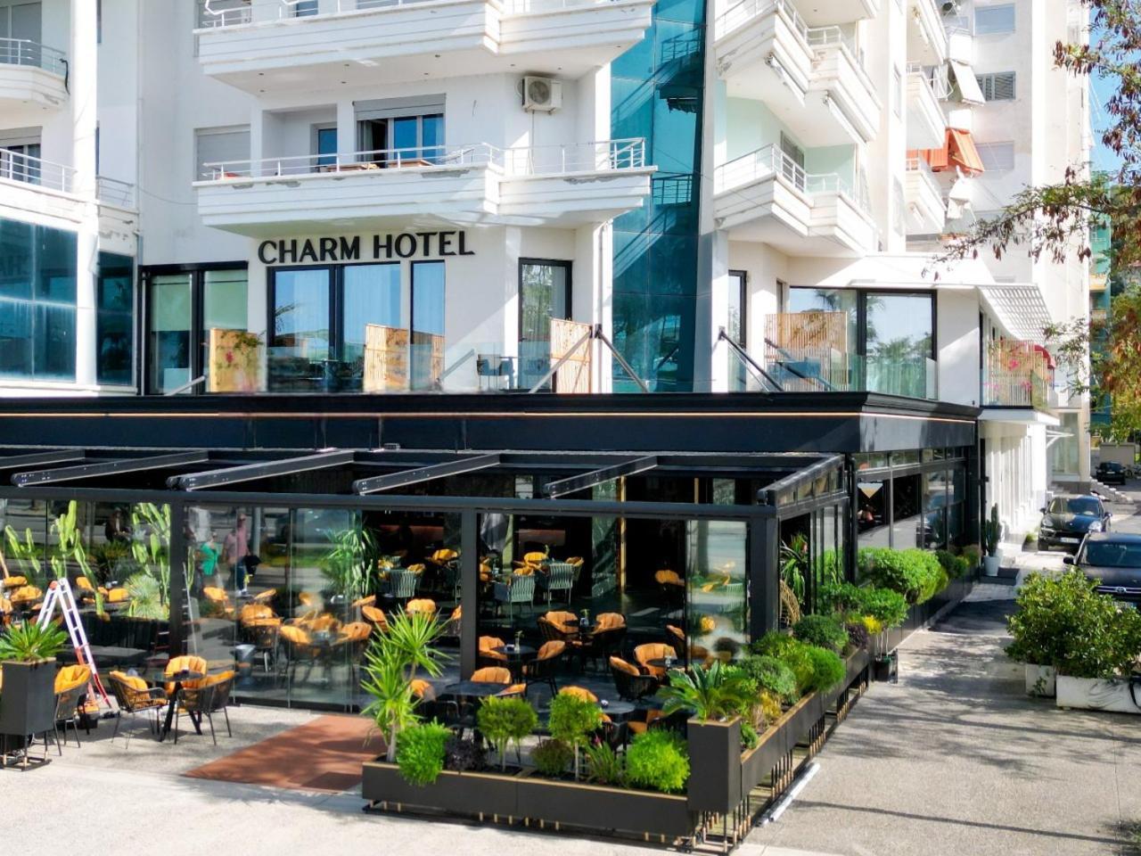 Charm Hotel Vlorë Exteriör bild